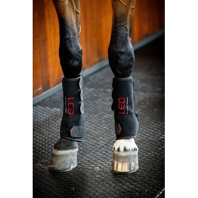 HORSEWARE Chrániče přední LED Horseware terapeutické 1 ks černé Left – Zbozi.Blesk.cz