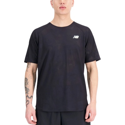 New Balance Тениска New Balance Q Speed Jacquard Short Sleeve Черен Velikost S