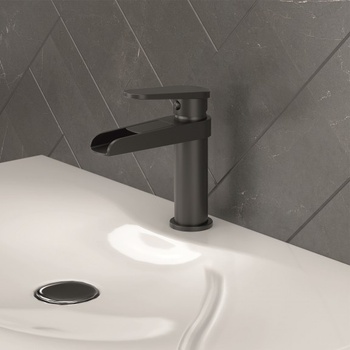 Inter Ceramic Смесител за умивалник 1192053b ЧЕРЕН МАТ cascada