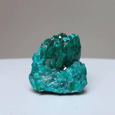 Dioptas přírodní krystaly 9,1g, Kongo DIO 8192