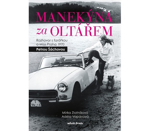 Manekýna za oltářem