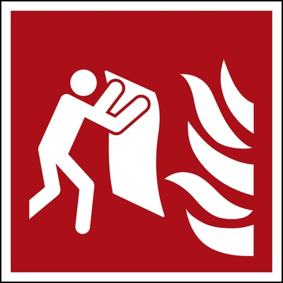 Značka požární ochrany Hasicí deka, ISO 7010, samolepicí fólie (tenká), 150 x 150 mm, BJ = 5 ks
