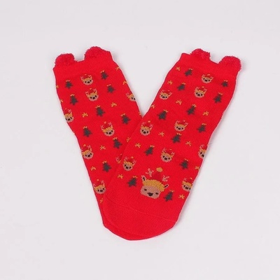 Детски коледни чорапи в червено с еленчета и елхички