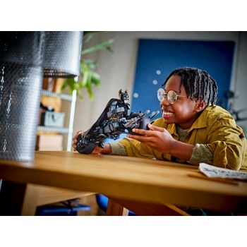 Image 1 of LEGO® DC - Batman™ Construction Figure and the Bat-Pod Bike (76273)