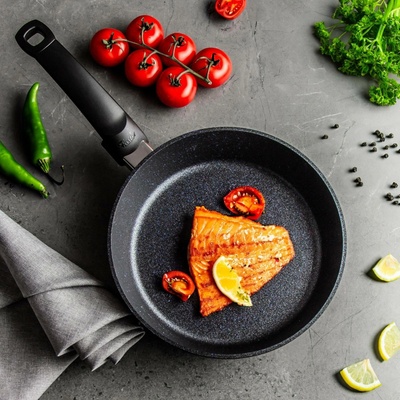 Fissler Nepřilnavá Adamant Comfort 24 cm