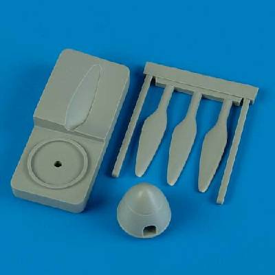 ITALERIJunkers Ju 87B/R Stuka proleller w/tool 1:48