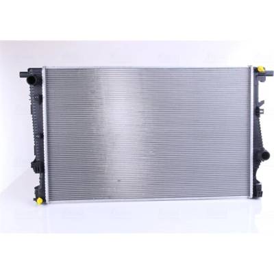 Chladič motora NISSENS 606524
