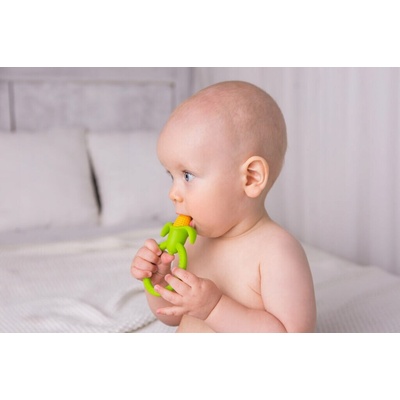 GiliGums silikon Corn Teether zelená 1 ks