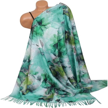 Дамски кашмирен шал в зелено с флорални мотиви