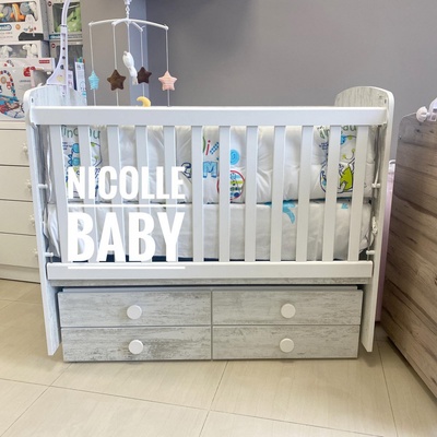 Дейзи Нов Бебешка кошара Деси с подвижна решетка антик