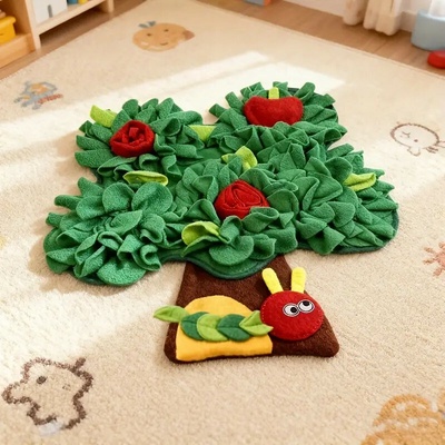 Toy Strom Green Interactive Tree Dog interaktivní čichací pískací 55 x 52 cm zelená