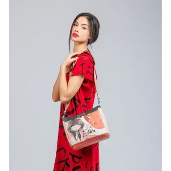 Anekke alma ПРАВОЪГЪЛНА ДАМСКА ЧАНТА С ТРИ САМОСТОЯТЕЛНИ ОТДЕЛЕНИЯ