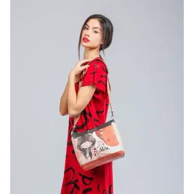 Anekke alma ПРАВОЪГЪЛНА ДАМСКА ЧАНТА С ТРИ САМОСТОЯТЕЛНИ ОТДЕЛЕНИЯ