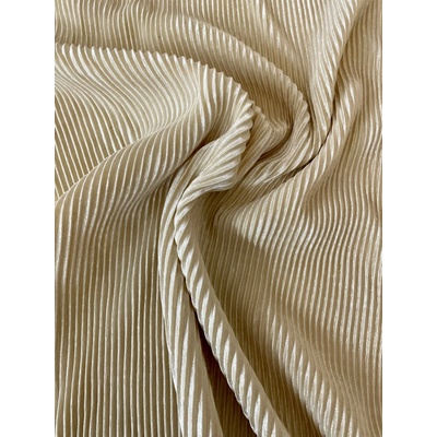 Plisé nude