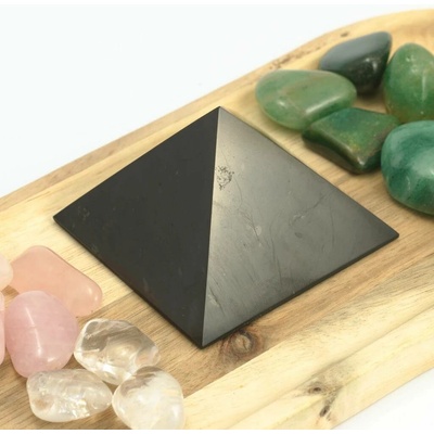 Šungitová pyramida 7 cm