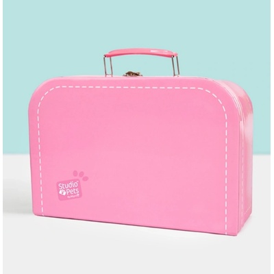 Studio Pets - Куфарче с паспорт за плюшени играчки 23 см, розов
