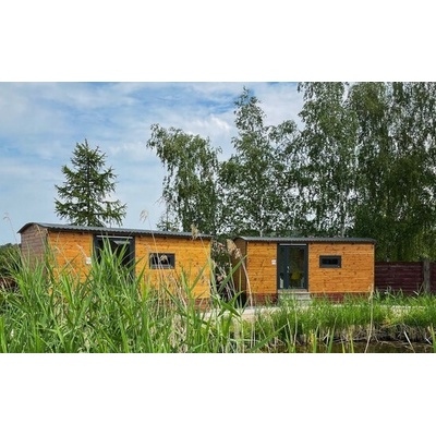Pobyt s piknikem, polopenzí a masáží ve Vigvam resortu v Němčicích