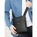 Tommy Hilfiger na krk ESSENTIAL PU CROSSOVER čierne