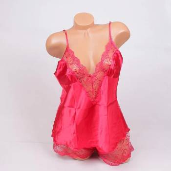 Image 1 of Сатенена макси пижама в червено с ефектна дантела