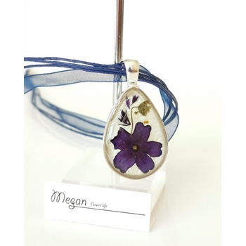 Meganflo Синя върбинка в медальон