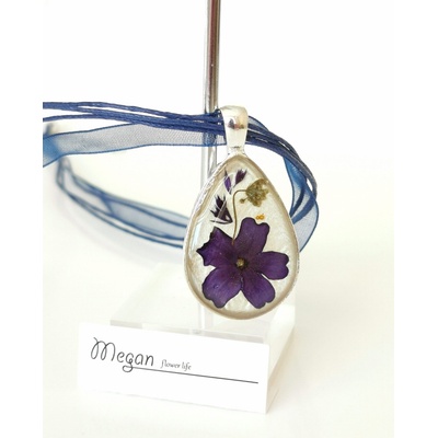 Meganflo Синя върбинка в медальон