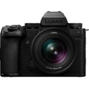 Image 1 of Panasonic Lumix S5 IIX + S 50mm f/1.8 (DC-S5M2XCE)