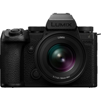 Panasonic Lumix S5 IIX + S 50mm f/1.8 (DC-S5M2XCE)