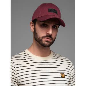 Ombre Clothing Мъжка бейзболна шапка с правоъгълна лепенка бордо Облекло Ombre Ombre Clothing | Cherven | МЪЖЕ | ЕДИН РАЗМЕР