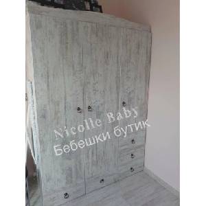 Дейзи Нов ГАРДЕРОБ ТРИКРИЛЕН АНТИК