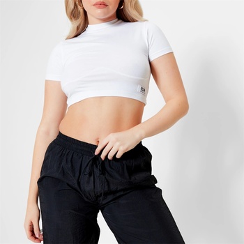 I Saw It First Reclaim Staples - Seam Detail Crop Top