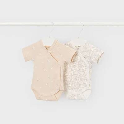 Mayoral Сет 2 къси бодита в Бежов цвят за новородено бебе Mayoral