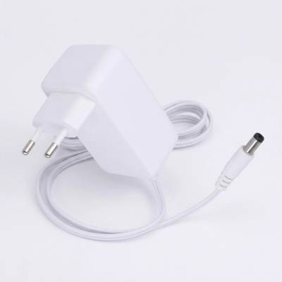 Napájací adaptér 12V, 2A, 24W POS rôzne typy - 5,5 × 2,1 mm, biely