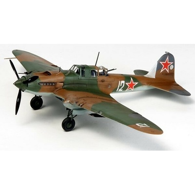 Tamiya Il-2 m3 Stormovik 1:72