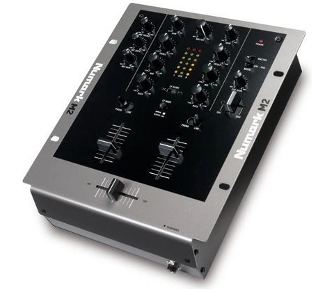 NUMARK M2