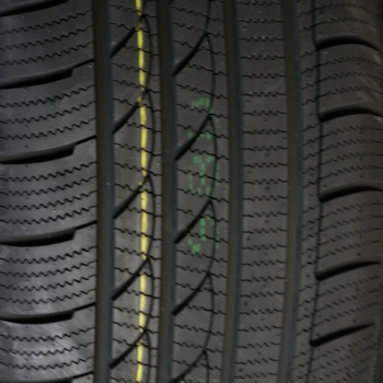 Rotalla S210 215/50 R17 95V