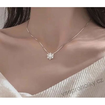 Minet Stříbrný náhrdelník sněhová vločka se zirkony JMAS8055SN45