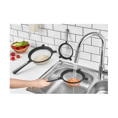 Cedník nerez/plast ¤19cm s ručkou BASIC
