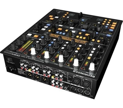 BEHRINGER DDM 4000