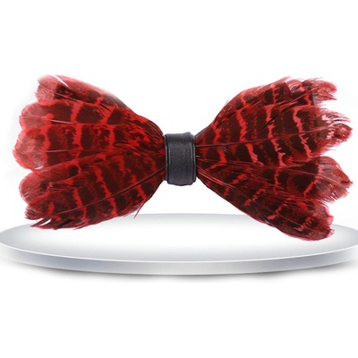 Miranda Motýlik z peria BT0408 Red