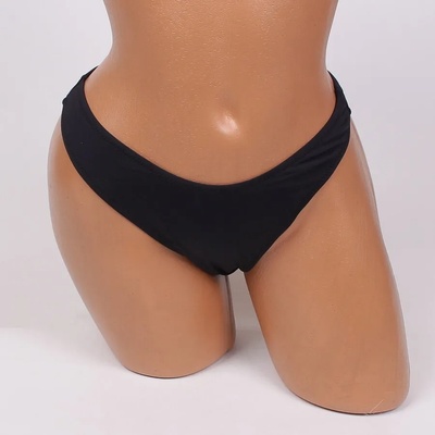 Дълбока монокина в черно