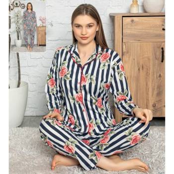 Image 1 of Дамска пижама на райе и рози