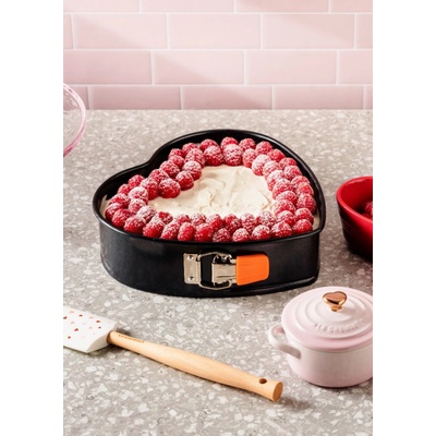 Le Creuset forma na tortu Srdce 25 cm