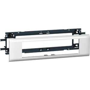 LEGRAND Клип-рамка 8 модула NEW за 65мм капак DLP - 010958 (010958)