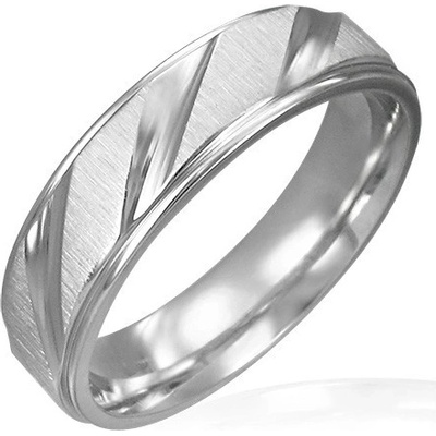 Šperky eshop Snubní prsten matný se šikmými lesklými pruhy D8.2