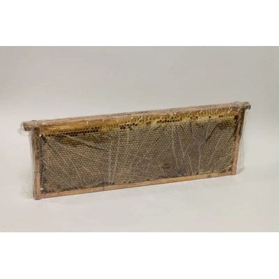 Цяла восъчна пита около 2.0 кг