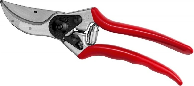 Nůžky Stihl: Nezbytný pomocník pro každého zahradníka () Nůžky Stihl: Nezbytný pomocník pro každého zahradníka