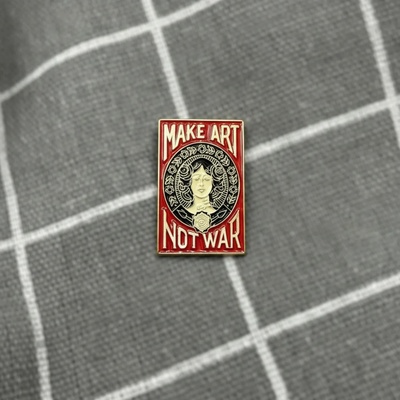 Pinarna Make art not war Tvořte umění, ne válku červený