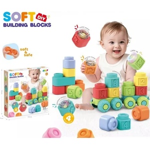 Man Yuk Toys Комплект меки конструкторни блокчета - 32 бр (5508)