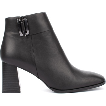 Дамски боти от естествена кожа