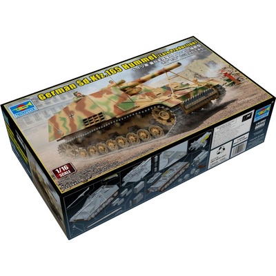 Trumpeter German Sd.Kfz. 165 Hummel Late Production 1/16